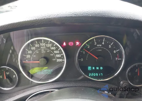 2013 Jeep Wrangler Unlimited Sahara z USA, uszkodzony, nr VIN 1C4BJWEG5DL661512